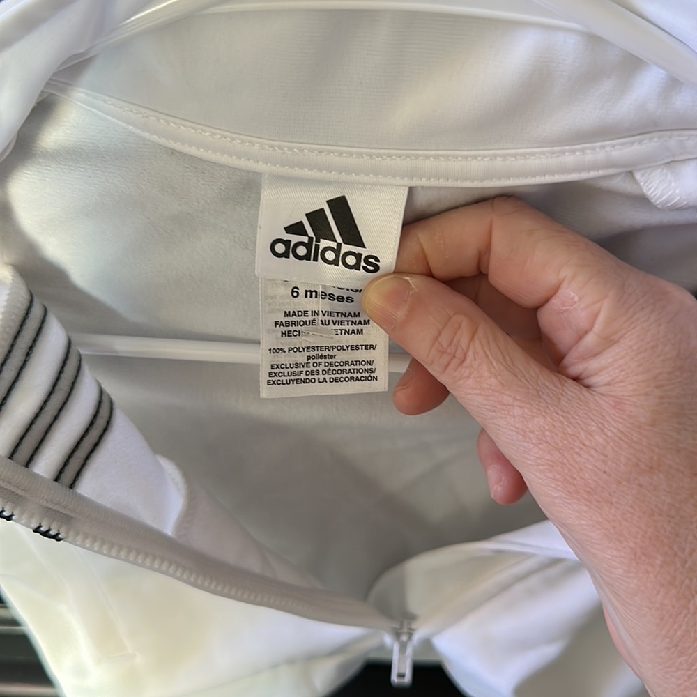 ADIDAS JACKET 6 months ECU in white with black trim, pockets, front zipper - Picture 8 of 11